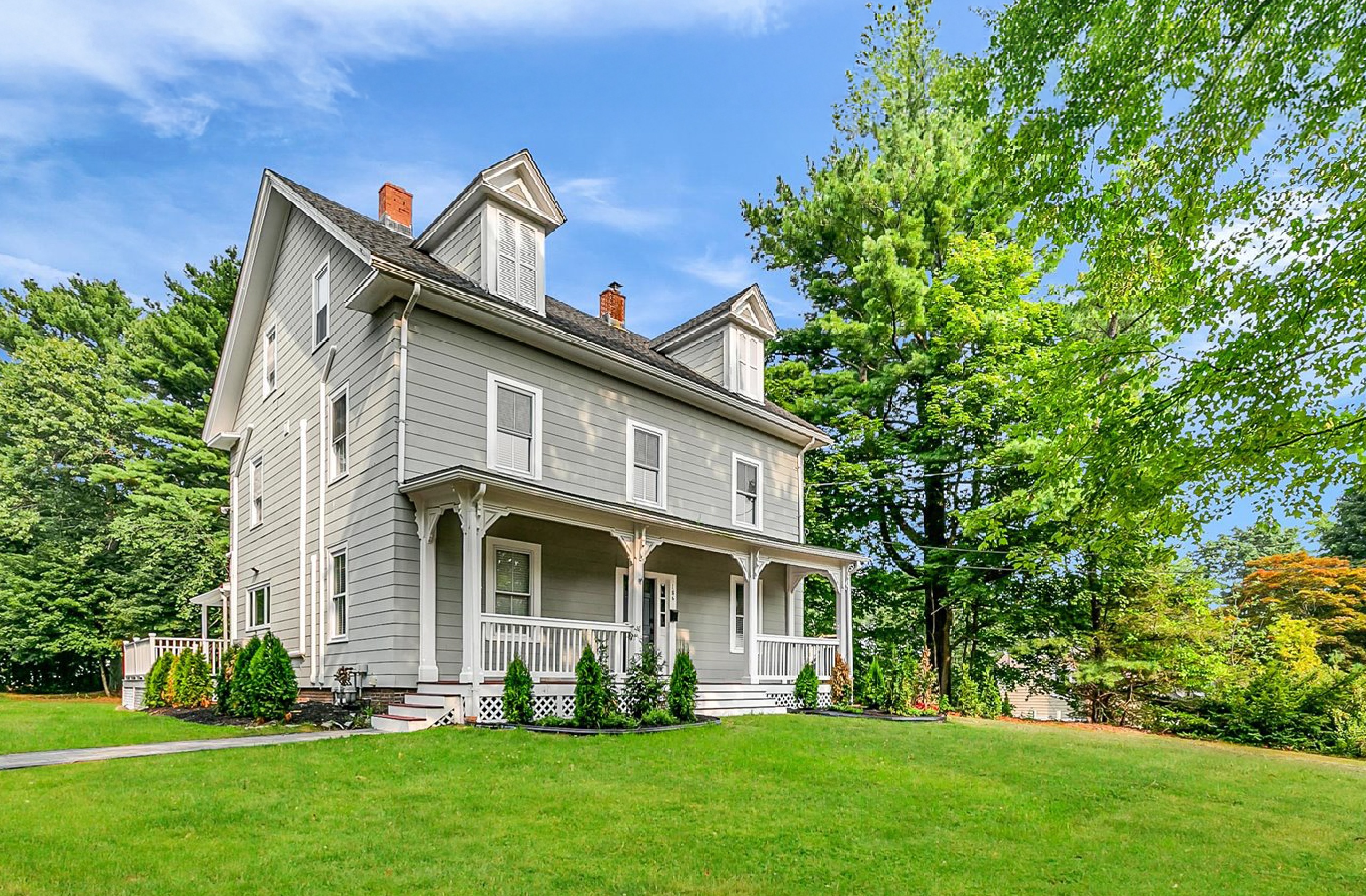 Weekend guide featuring five Boston area open houses in Newton, Wayland, Back Bay, Fenway, and Arlington